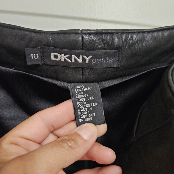DKNY Vintage Y2K 100% Leather Straight Leg Pants Size 10 - Picture 4 of 10